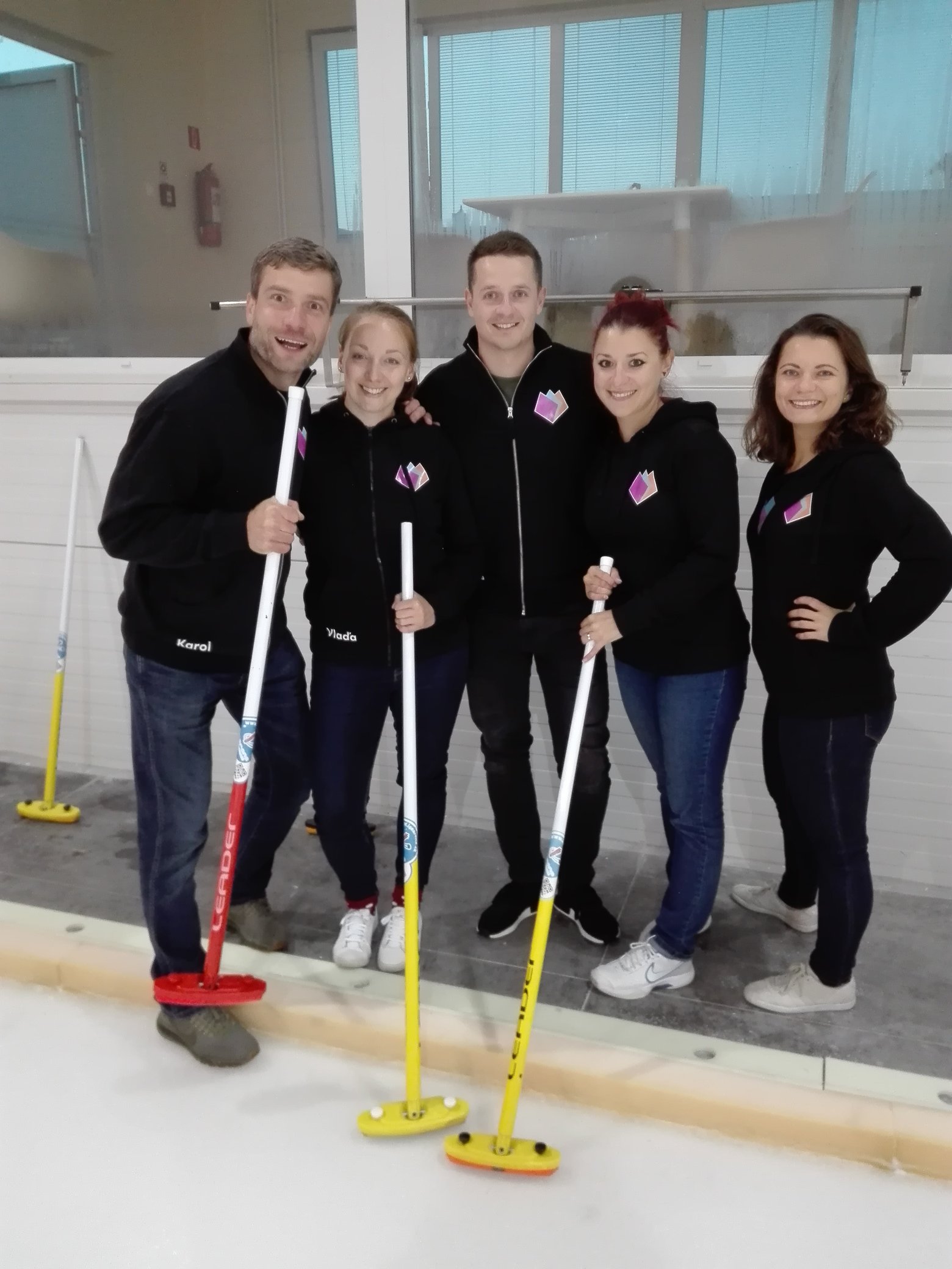 it company teambuilding - curling, tulip