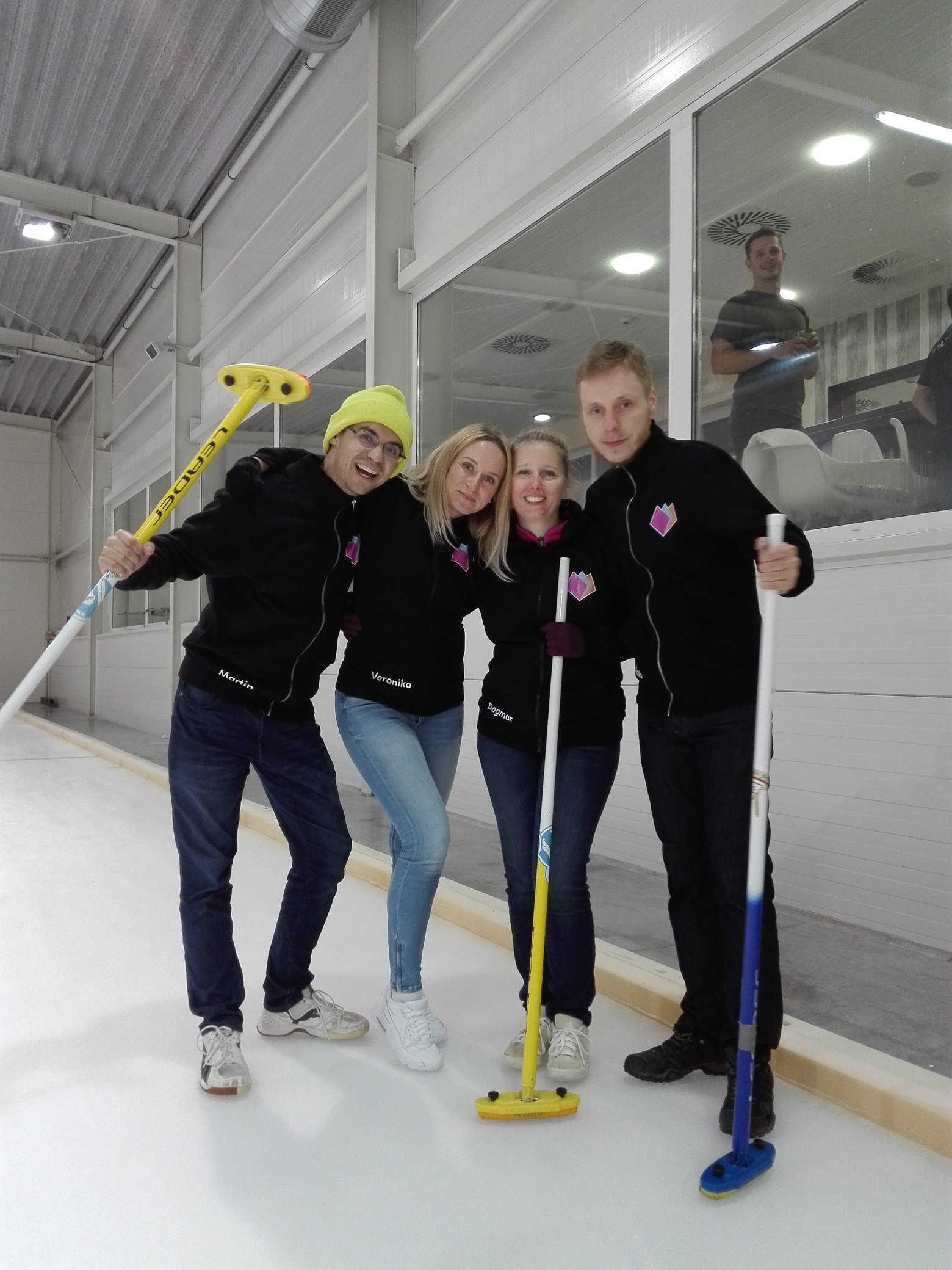 it company teambuilding - curling 2018, tulip